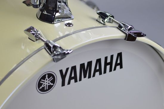 Yamaha Absolute Maple Hybrid Bass Drum 18x14 Polar White