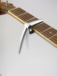 K&M 30900 Guitar capo. For akustisk og elektrisk gitar.