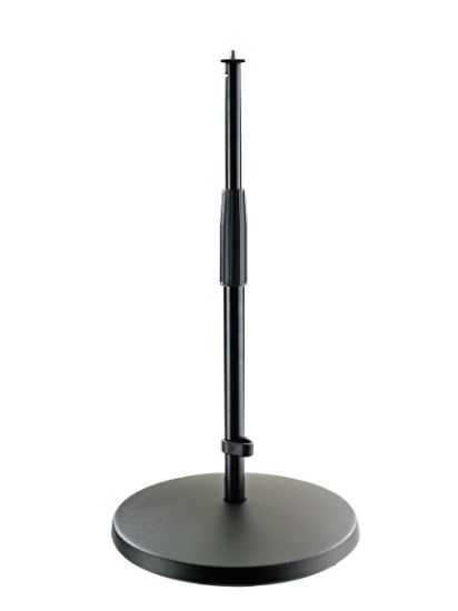 K&M 23323 Mikrofonstativ med rundfot, lavt